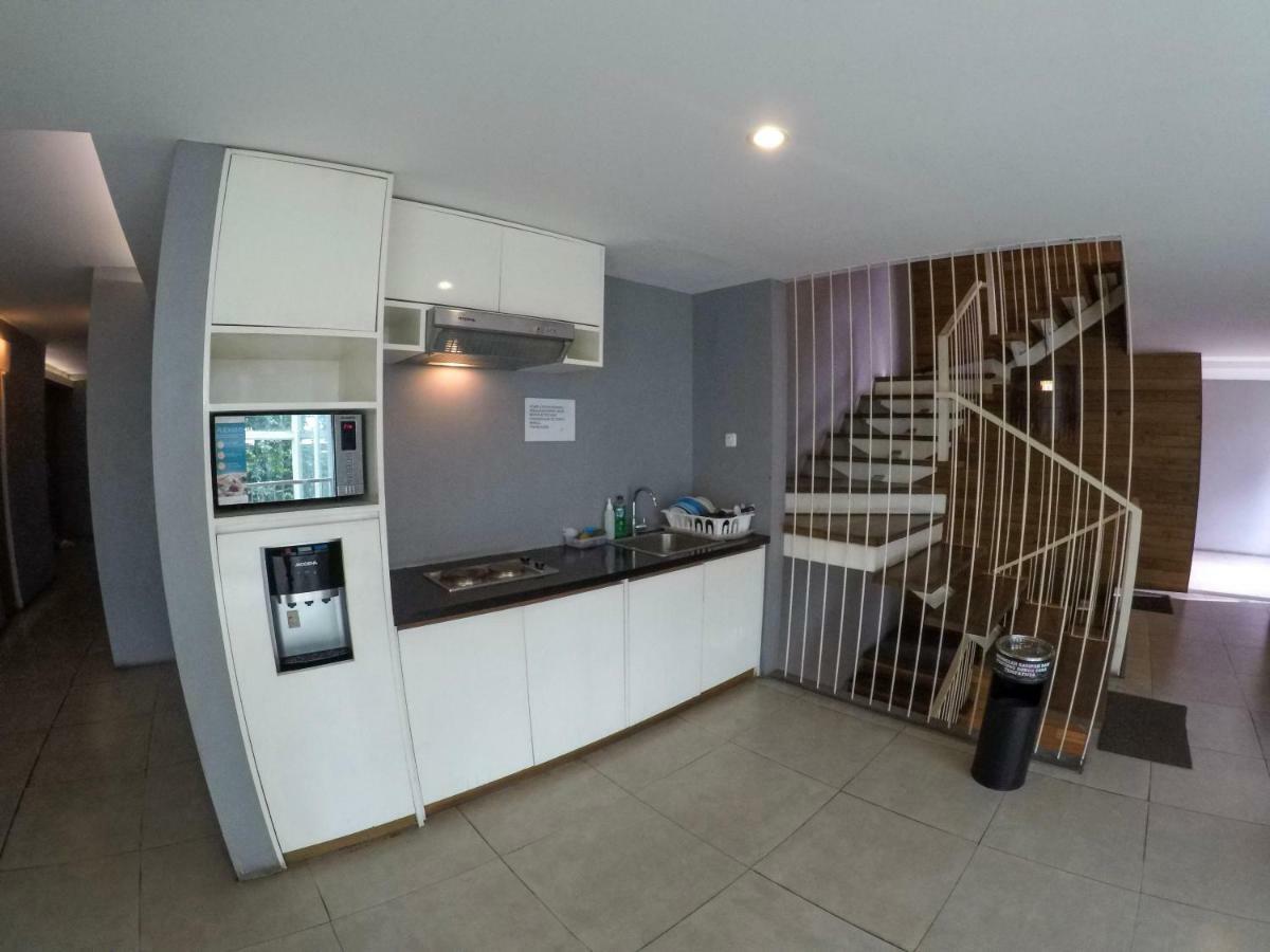الشقق الفندقية جاكرتافي  2510 Urbanliving المظهر الخارجي الصورة